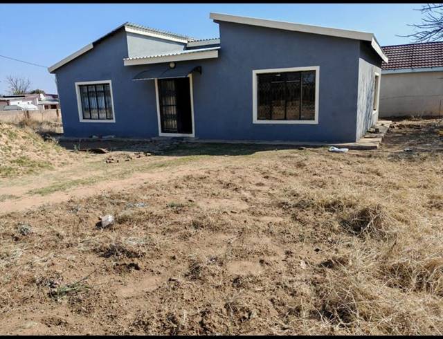 4 BEDROOM HOUSE FOR SALE IN MANKWENG
